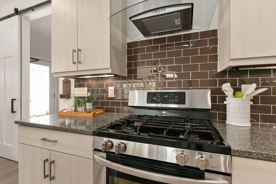 Chef's Kitchen with Island | Everything you need for a comfortable stay!