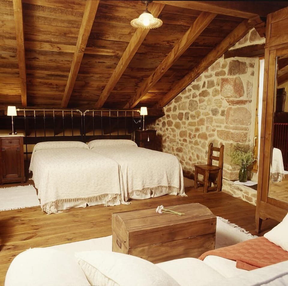 Standard Double or Twin Room | Premium bedding, desk, blackout drapes, free WiFi