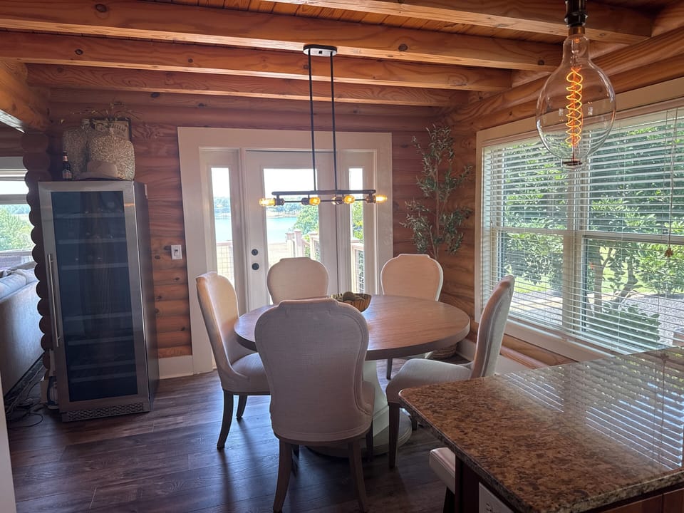 Dining overlooking the Lake
