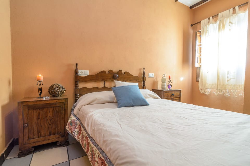Apartment, 2 Bedrooms, Terrace, Mountain View | 1 bedroom, iron/ironing board, WiFi (free)