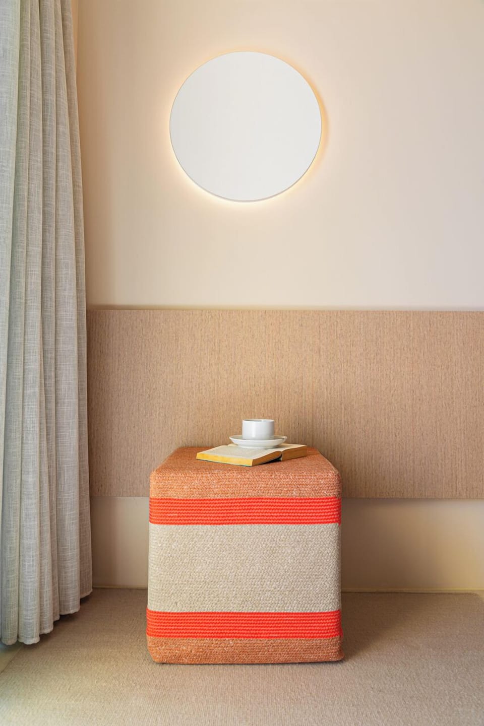 Premium Room | Minibar, in-room safe, desk, blackout drapes