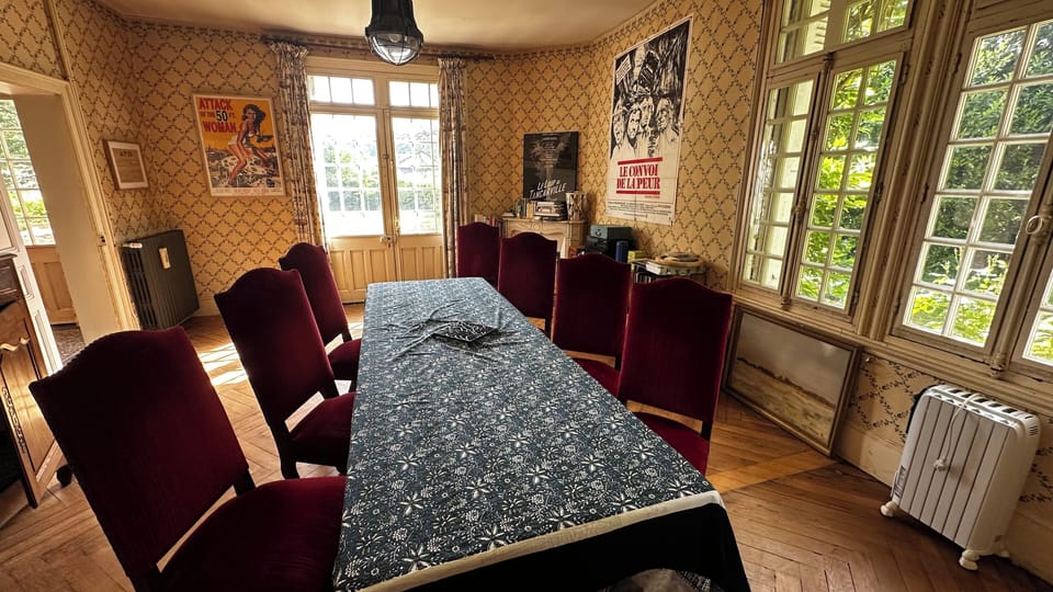 Meeting facility