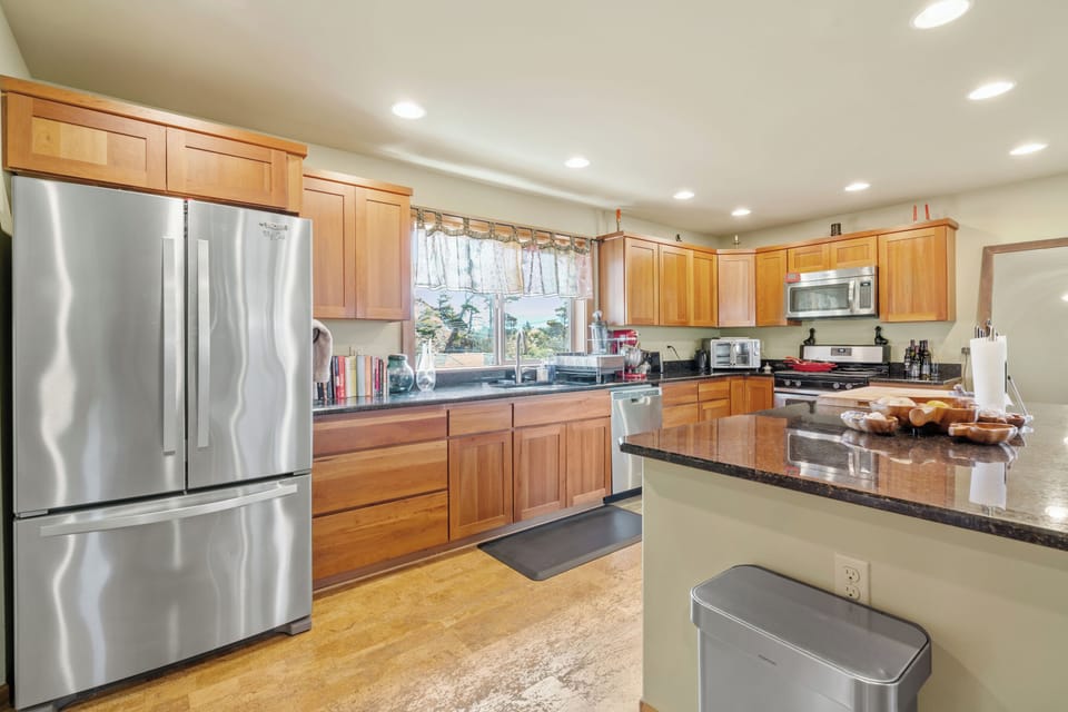 Kitchen (2)