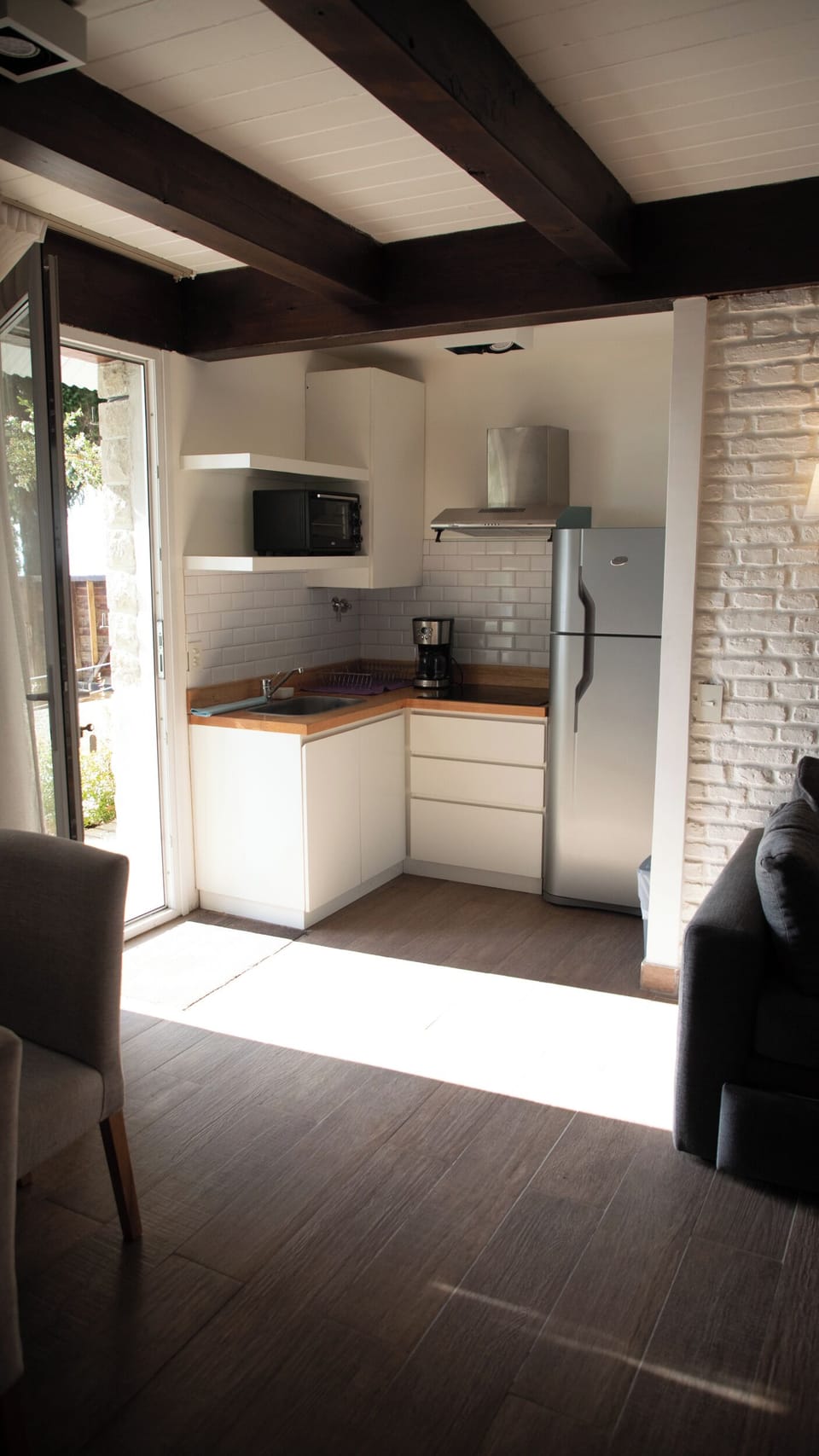 Apartment, Lake View | Private kitchen | Electric kettle