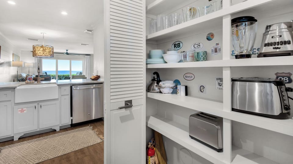 Townhome, Multiple Beds, Patio, Ocean View (Seashadows Townhomes 4) | Private kitchen | Fridge, microwave, oven, stovetop