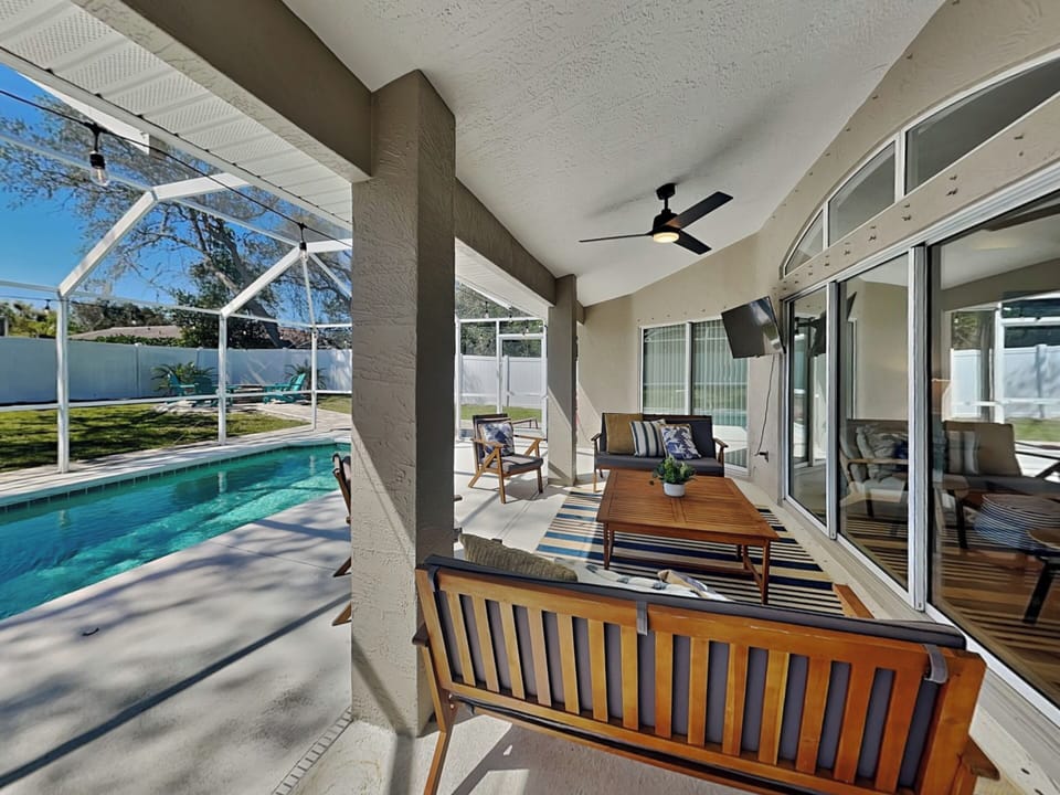 House (3 Bedrooms) | Property amenity