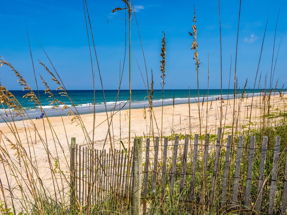 Endless Summer by Distinctive Beach Rentals Cottage in Palm Coast