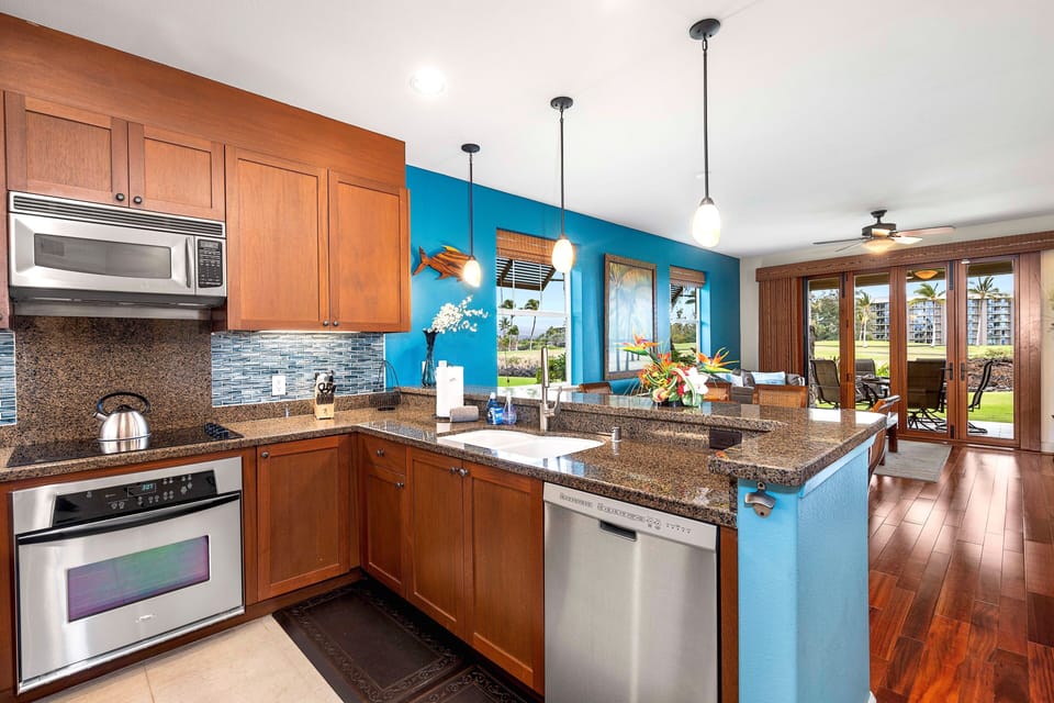 Condo, Multiple Beds, Lanai, Golf View (Halii Kai 10E) | Private kitchen | Coffee/tea maker, dining table
