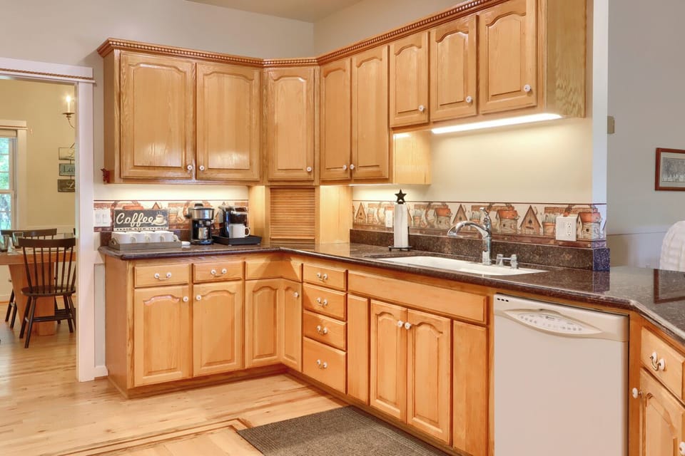 kitchen2.JPG