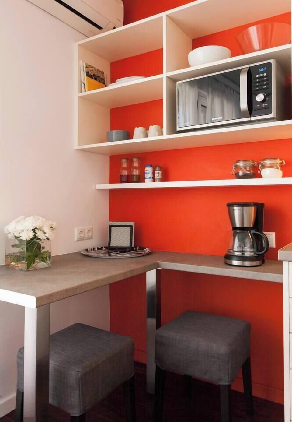 Kitchen with sitting corner
