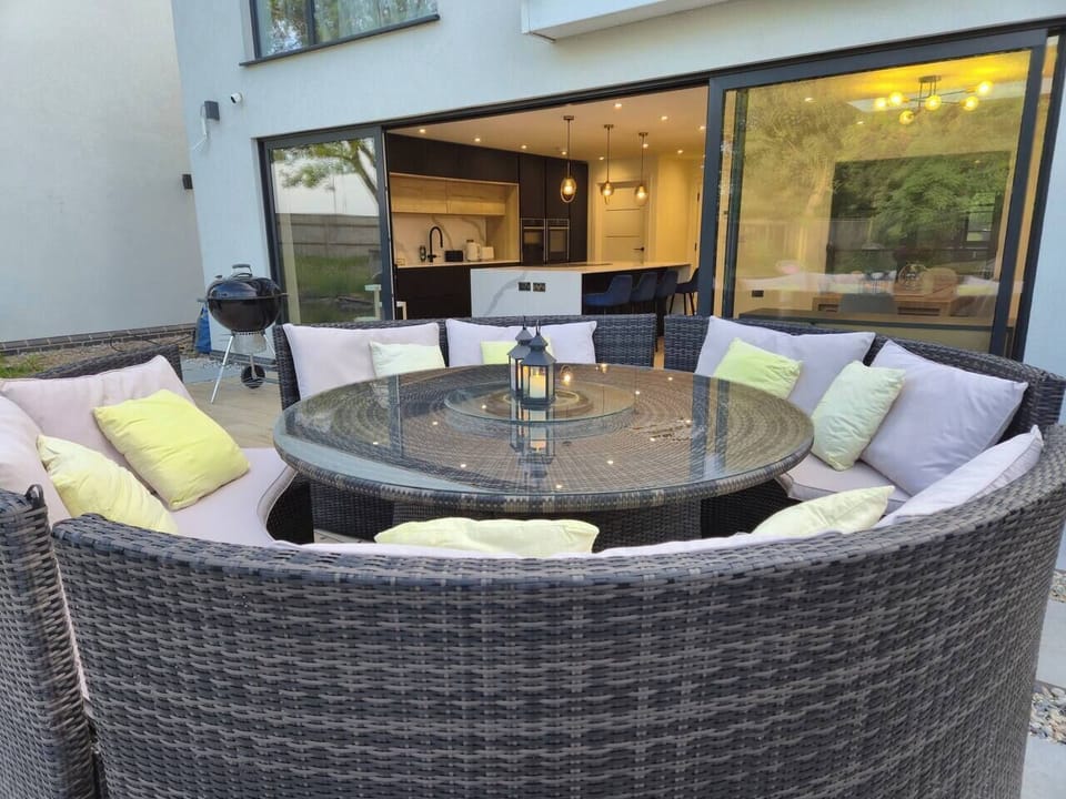 Patio seating for 8 -10 people with Weber BBQ
