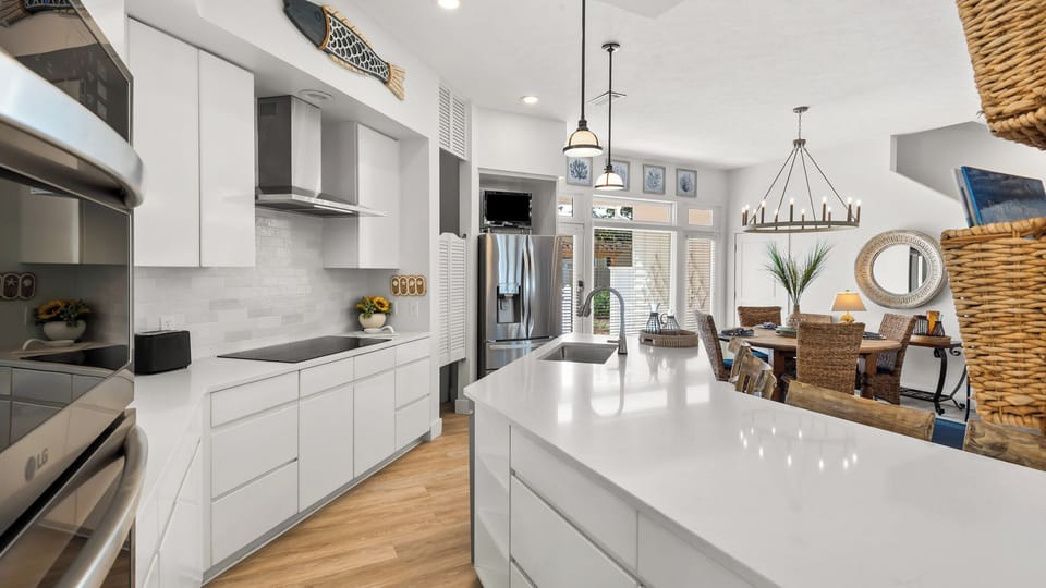 House, Multiple Beds, Patio, Garden View (Crow's Nest) | Private kitchen | Fridge, microwave, oven, stovetop