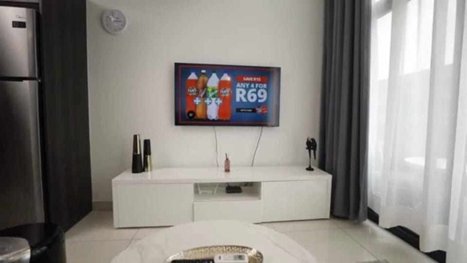 Exclusive Apartment, 1 Bedroom, Balcony | Living area