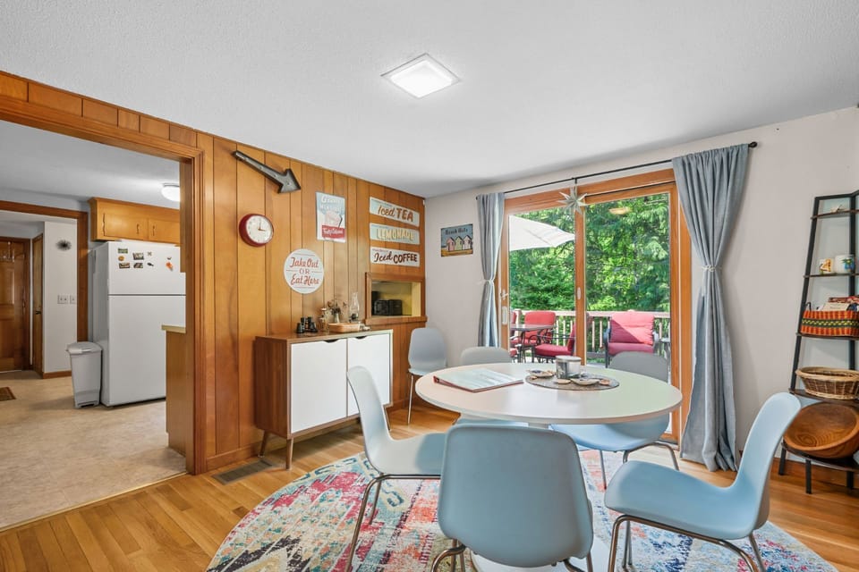Cozy Dining Area Off Kitchen with Seating for Four