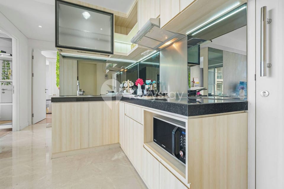 Apartment, 3 Bedrooms, City View | Private kitchen | Full-size fridge, microwave, stovetop, rice cooker