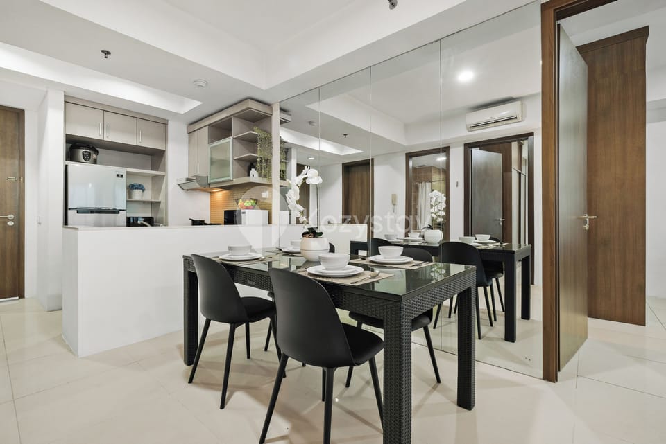 Apartment, 2 Bedrooms, City View | Dining room