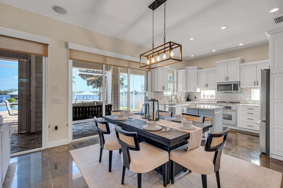 Bring everyone to the table—our elegant setup for 6 is just steps from a kitchen equipped for every craving.