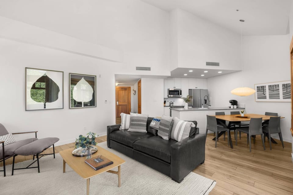 This unit is tastefully appointed with modern decor and everything you need for a comfortable stay in Snowmass