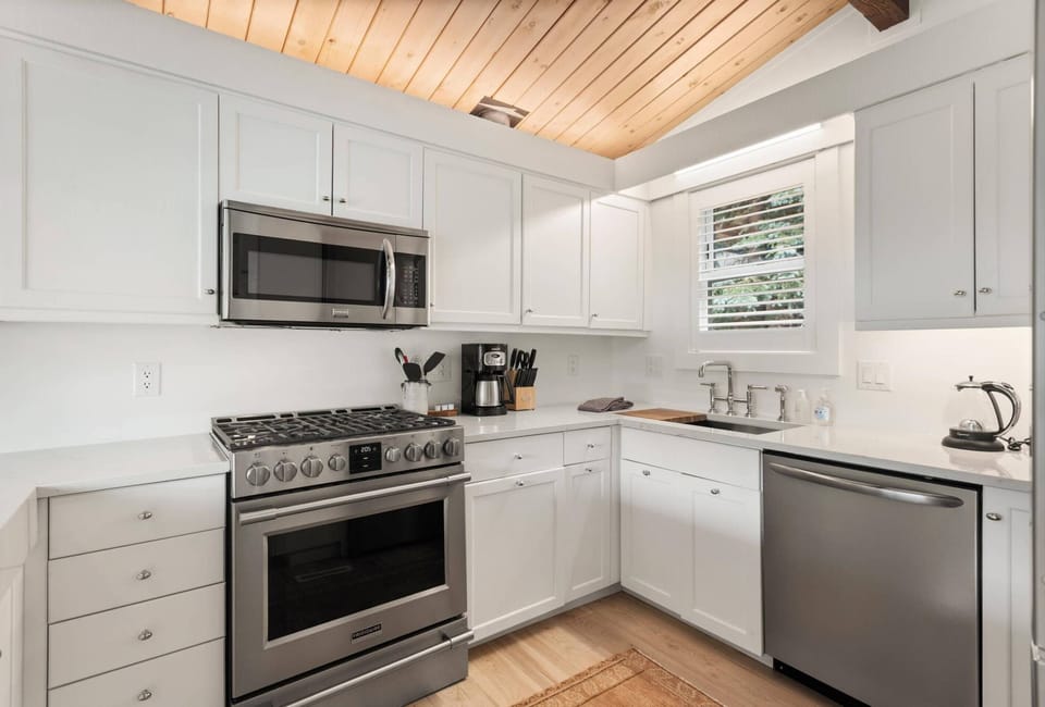 The fully stocked kitchen makes it easy to dine in during your stay in this Shadow Mountain condo.