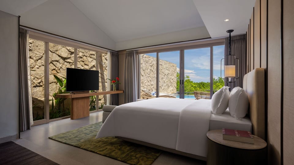 Deluxe Villa | Premium bedding, WiFi (free), bed sheets