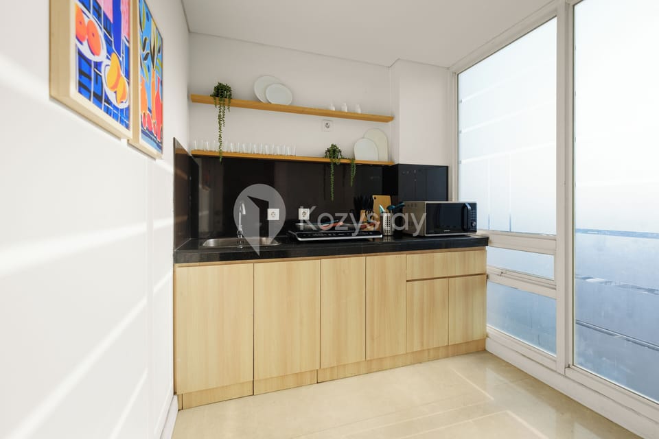 Apartment, 4 Bedrooms, City View | Private kitchen | Full-size fridge, microwave, stovetop, rice cooker