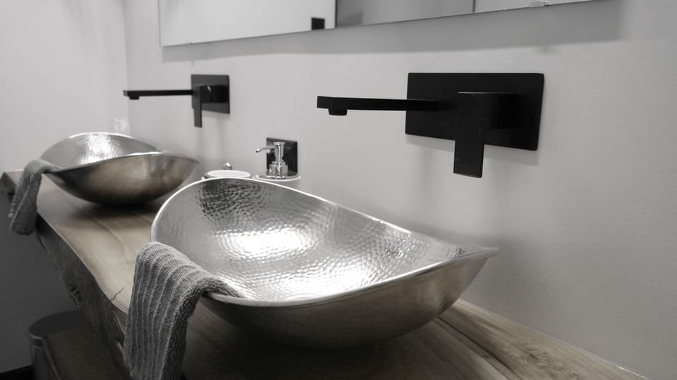 Romantic Suite, 2 Bedrooms, Lake View | Bathroom | Combined shower/tub, towels, soap, shampoo