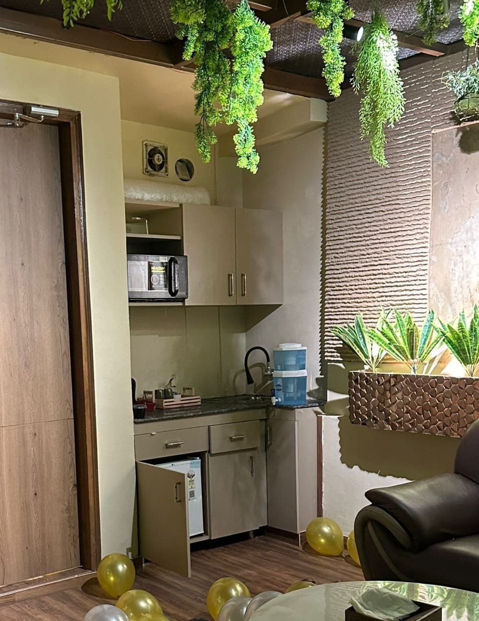Private kitchenette
