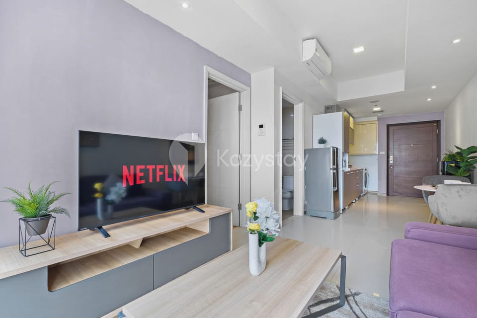 Apartment, 1 Bedroom, City View | Living area | Flat-screen TV