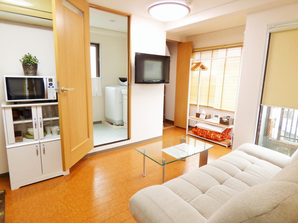 Deluxe Twin Room, Multiple Beds, Non Smoking, Kitchenette | Desk, blackout drapes, free cribs/infant beds, free WiFi