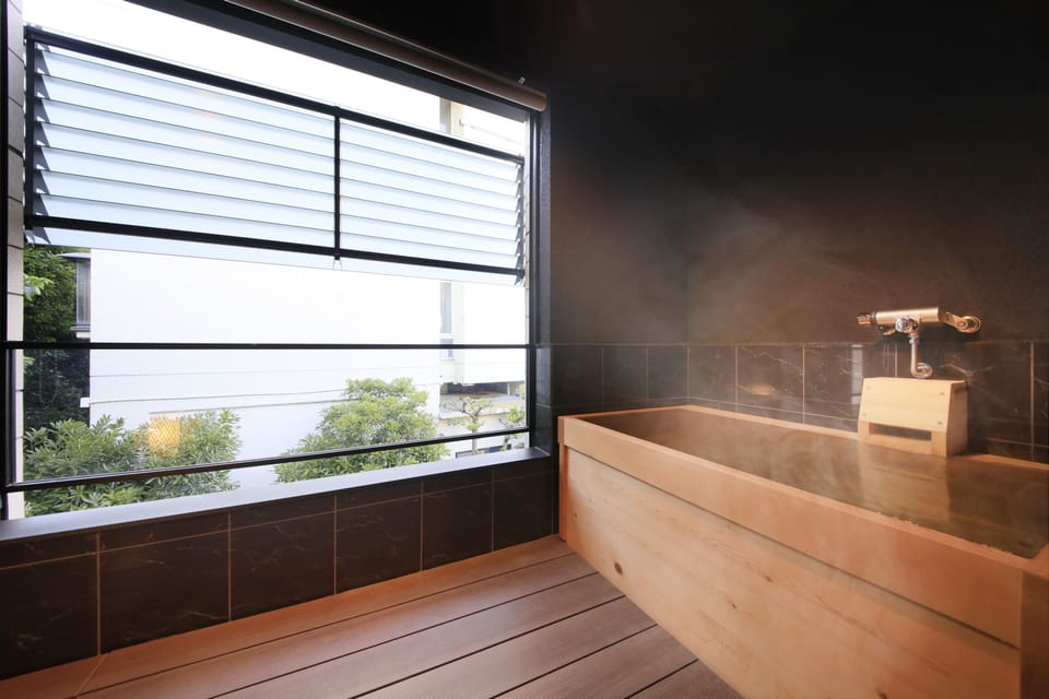 Economy Twin Room, Multiple Beds, Private Bathroom | Bathroom | Free toiletries, hair dryer, slippers, bidet