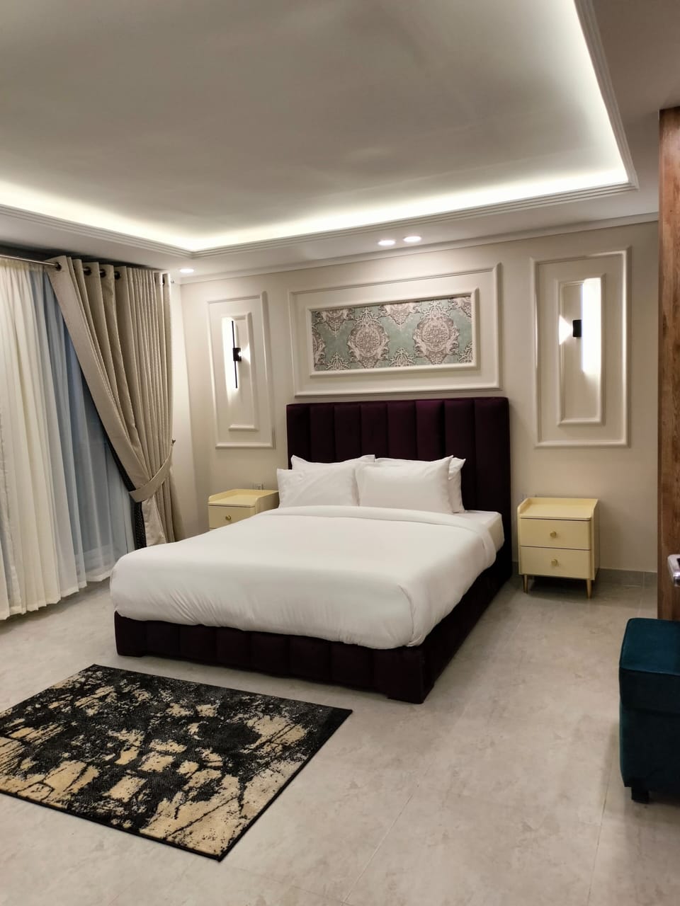 Deluxe Suite, 2 Bedrooms, Non Smoking, Mountain View | Soundproofing, bed sheets
