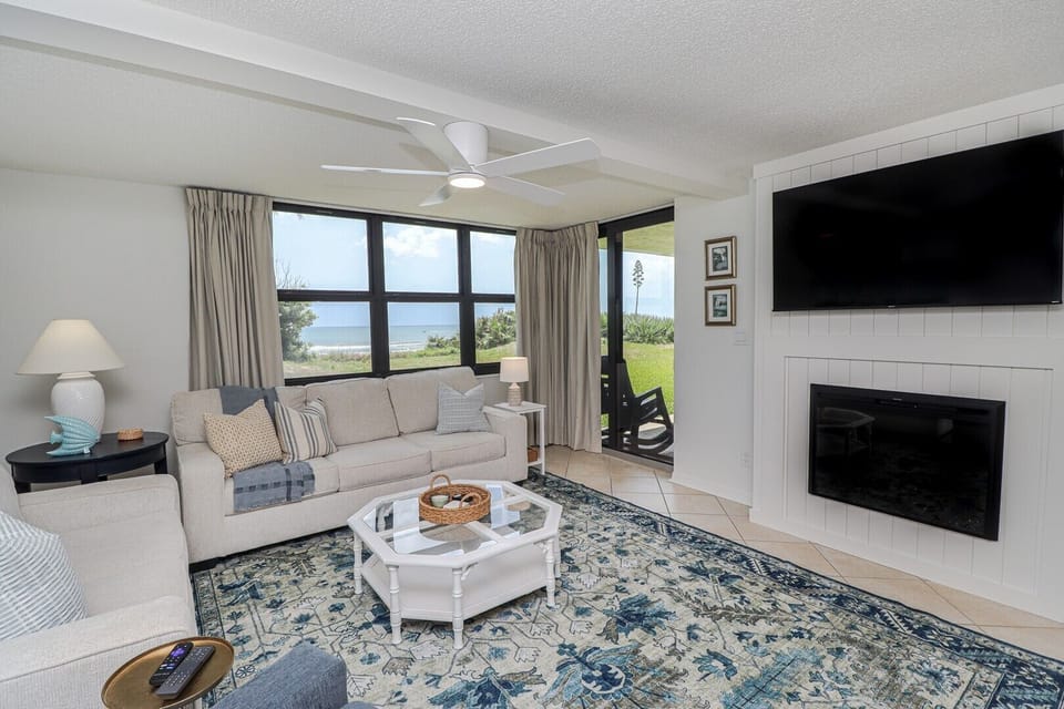 St. Augustine Beach Rentals Living Room