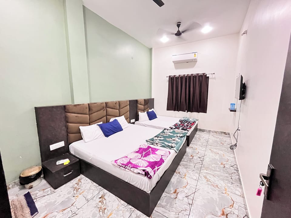 Deluxe Quadruple Room | Soundproofing, WiFi (free)