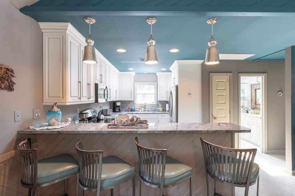 Breakfast bar 