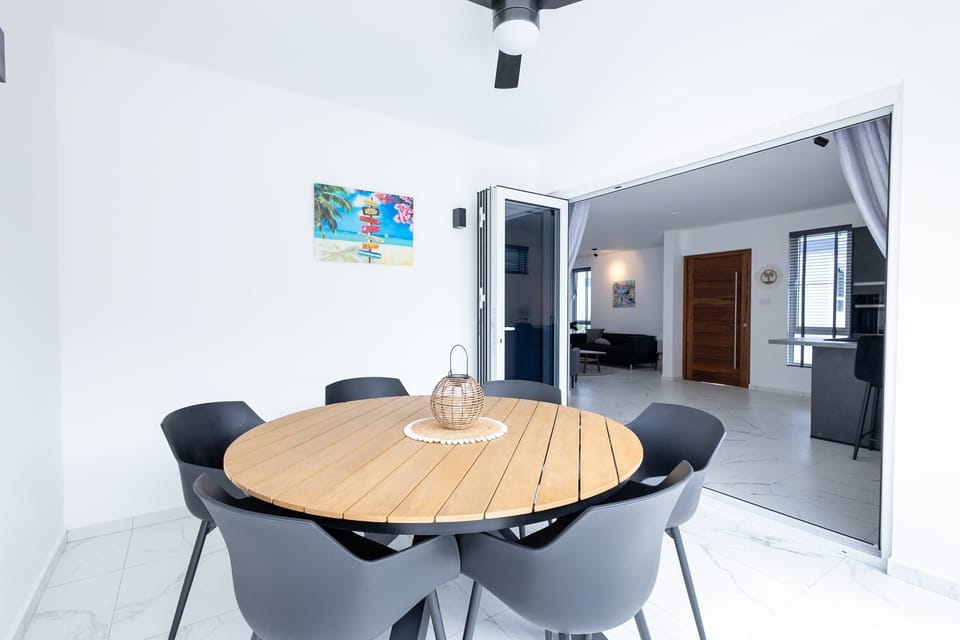 Outdoor Dining Area