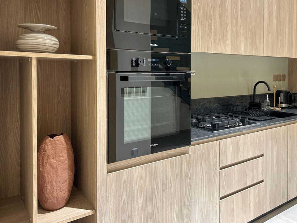 Luxury Penthouse, 1 King Bed, Balcony | Private kitchen | Fridge, microwave, oven, stovetop