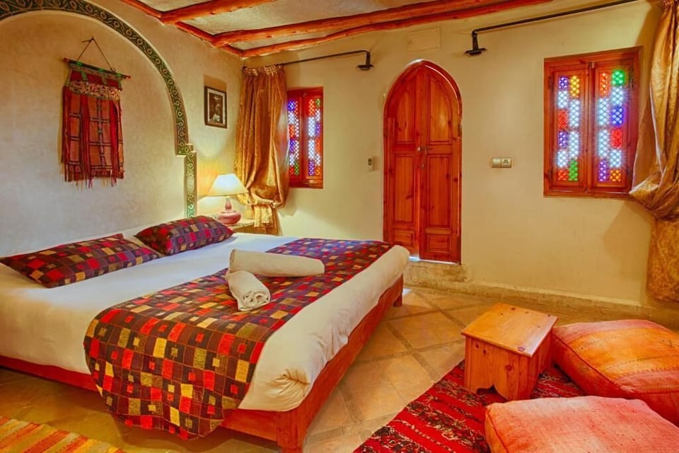 In-room safe, blackout drapes, free WiFi
