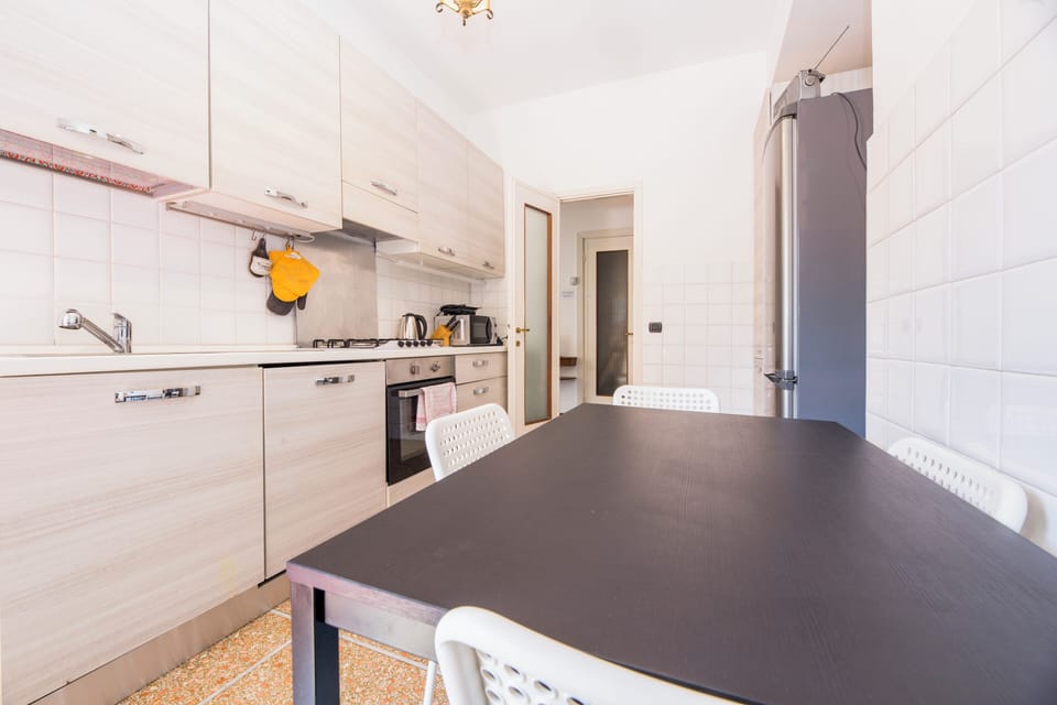 Deluxe Apartment, 2 Bedrooms, Terrace, City View | Private kitchen | Electric kettle, dining tables