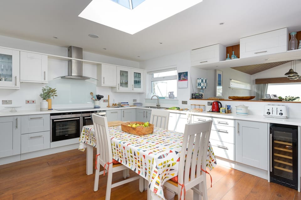 Kitchen at The Breakers, Porth, Cornwall, self catering with Beach Retreats.