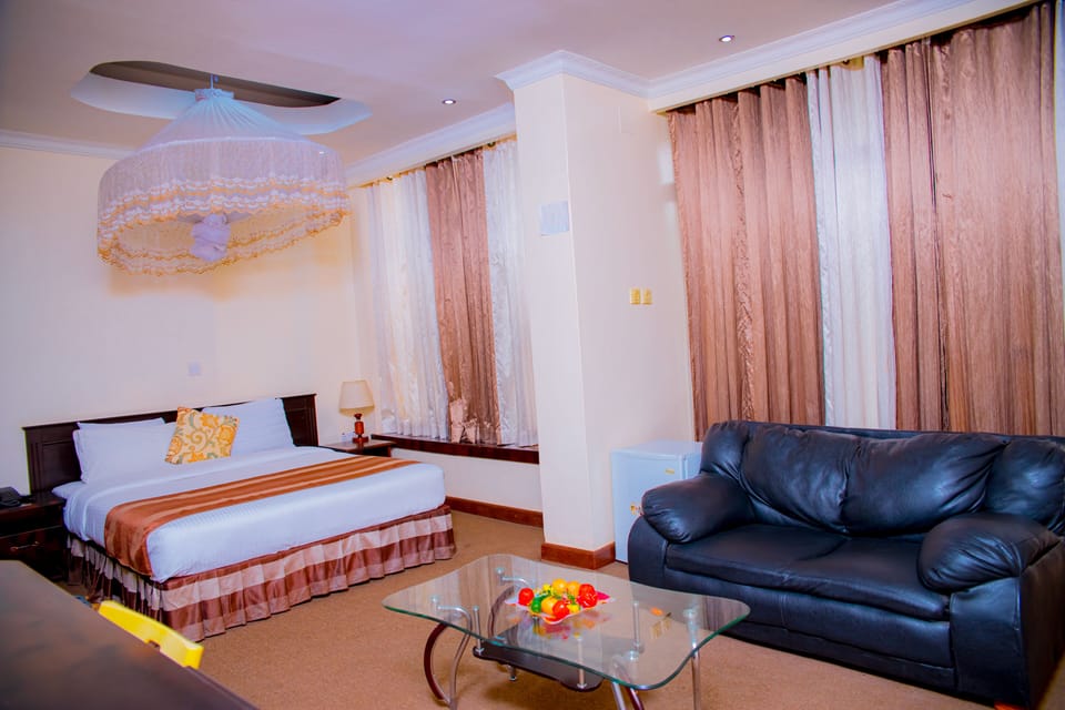 Classic Double or Twin Room, Balcony | Desk, laptop workspace, iron/ironing board, WiFi (free)