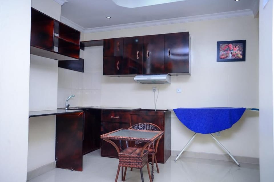 Deluxe Double Room, Balcony, City View | Living area