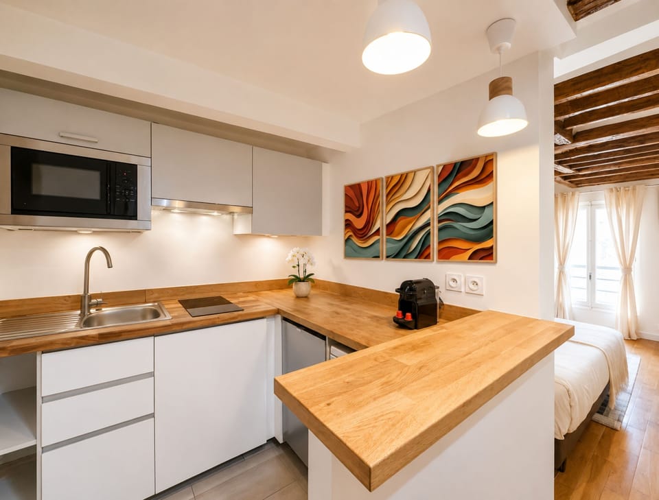 Studio, Courtyard View | Private kitchen | Espresso maker, electric kettle