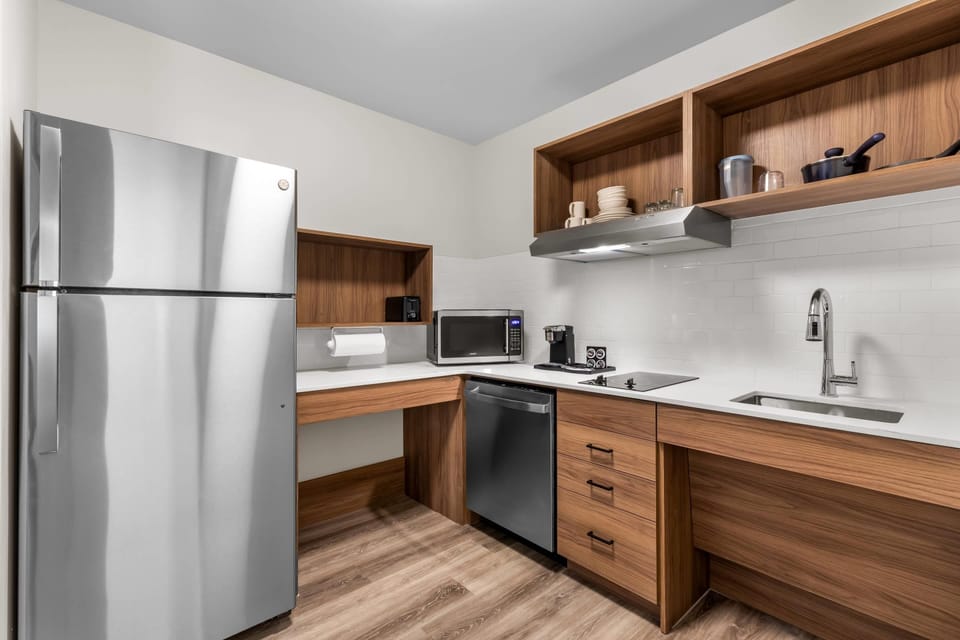 Room, 2 Queen Beds, Accessible Bathtub, Non Smoking