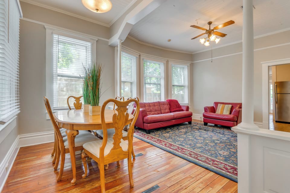 Dining Area | Dishes & Flatware Provided | Free WiFi