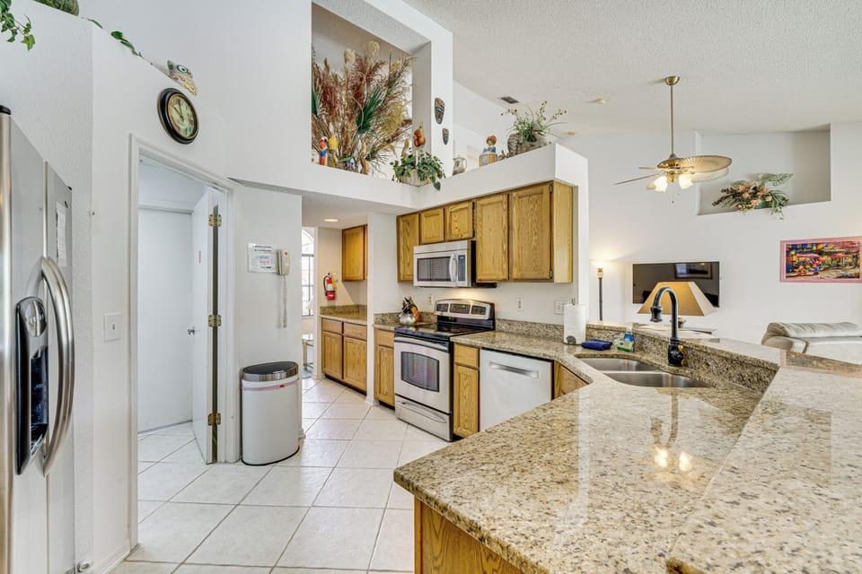 Kitchen | Cooking Basics | Drip Coffee Maker | Microwave | Blender