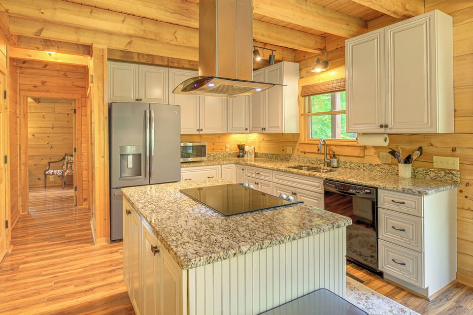 Kitchen | Drip Coffee Maker | Blender | Toaster | 1st Floor