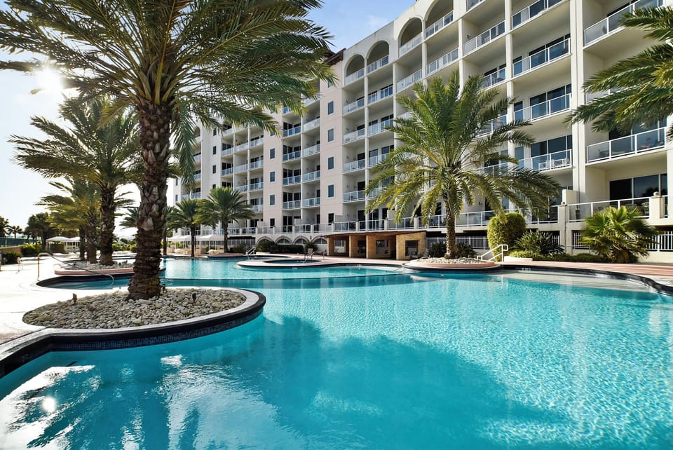 Condo (1 Bedroom) | Property amenity