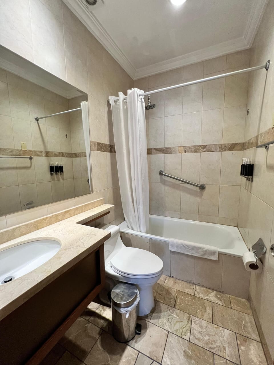 Standard Double Room | Bathroom | Shower, towels, toilet paper