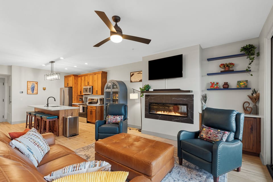 Kitchen & Family Room