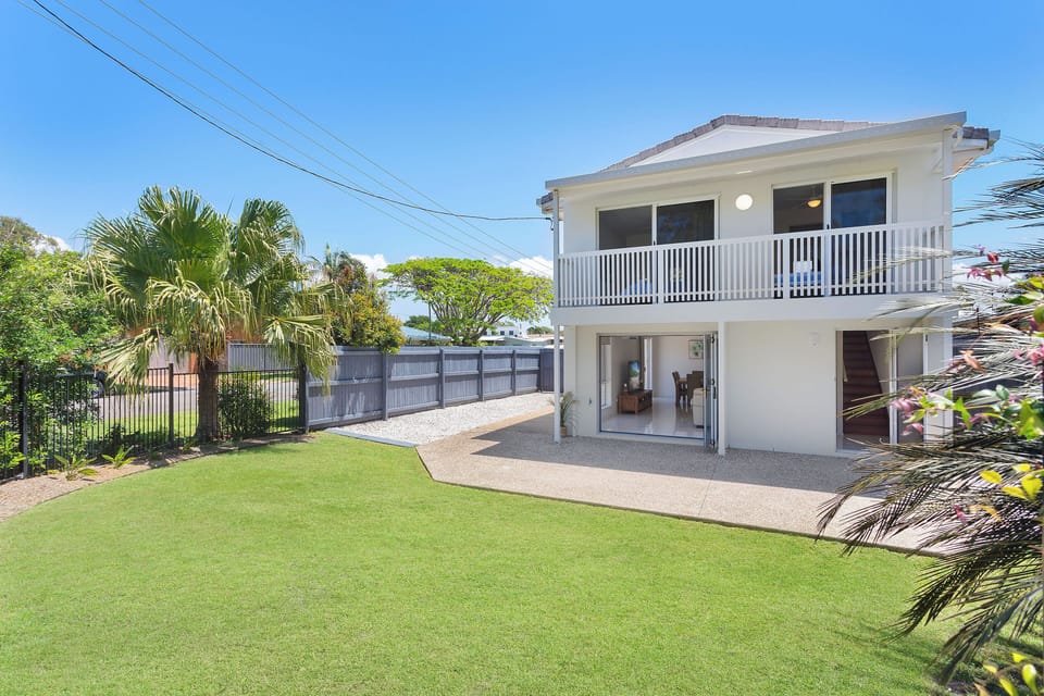 fully fenced yard